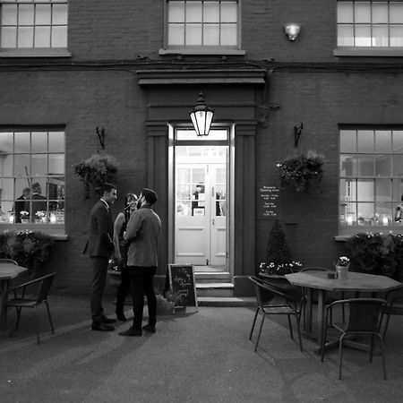 Blue Pigeons Hotel Worth  Eksteriør billede